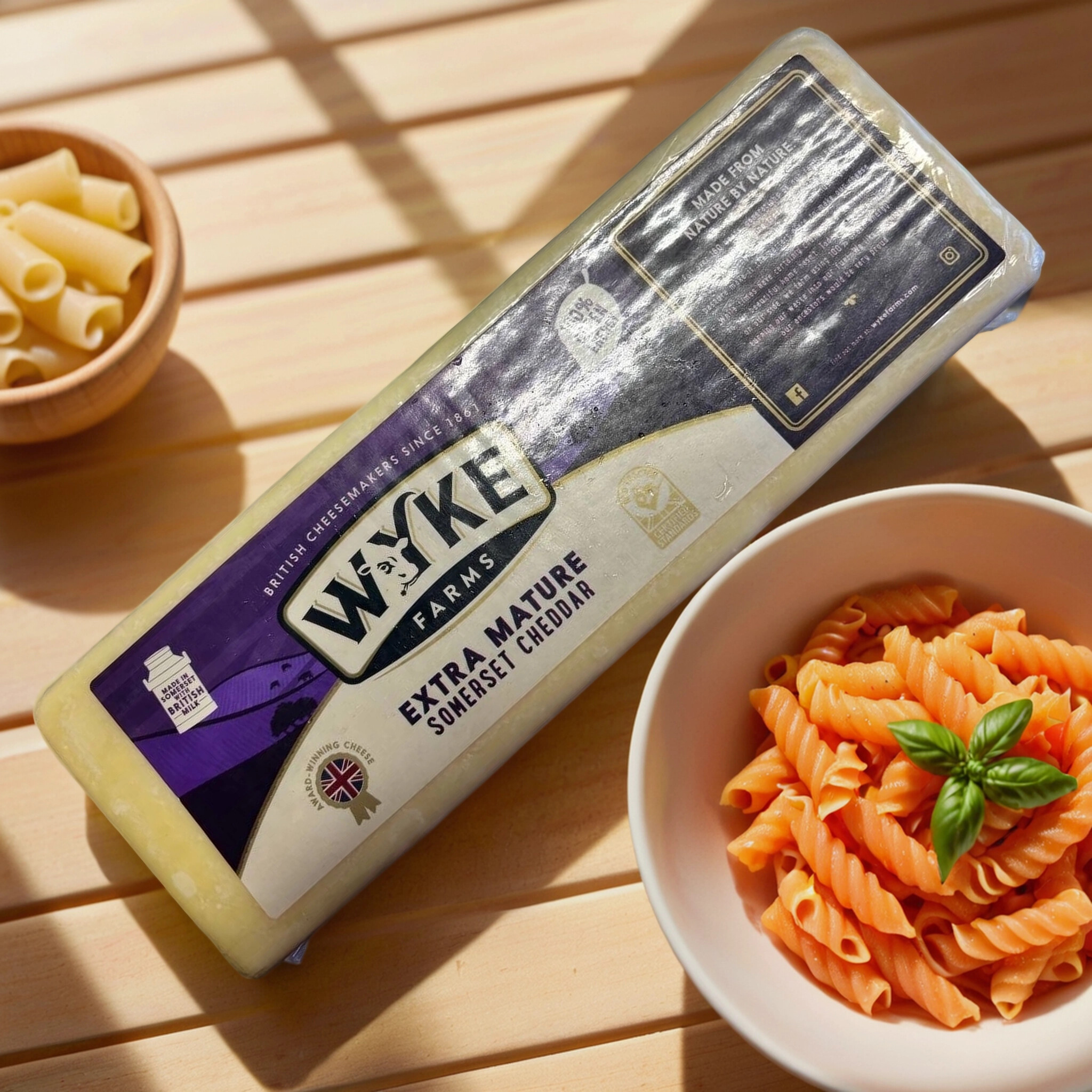 Чеддер WYKE EXTRA MATURE, фиолетовый(нарезка от заводского бруса), 1000 гр.