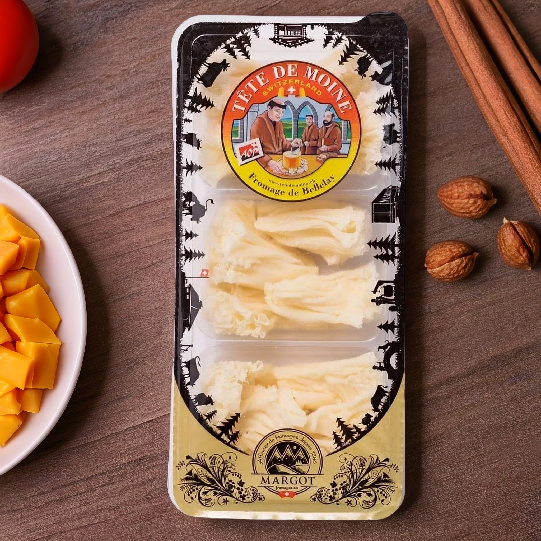 Швейцарский полутвердый сыр, Тет - Де-Муан розочки, 100 гр (Tete De Moine)