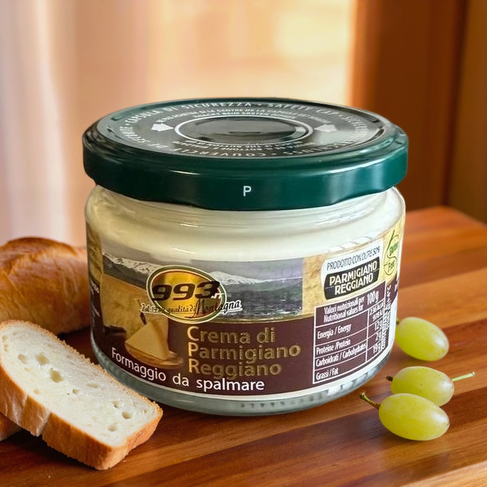Итальянский крем-сыр из пармезана (Parmigiano Reggiano) 250 гр.